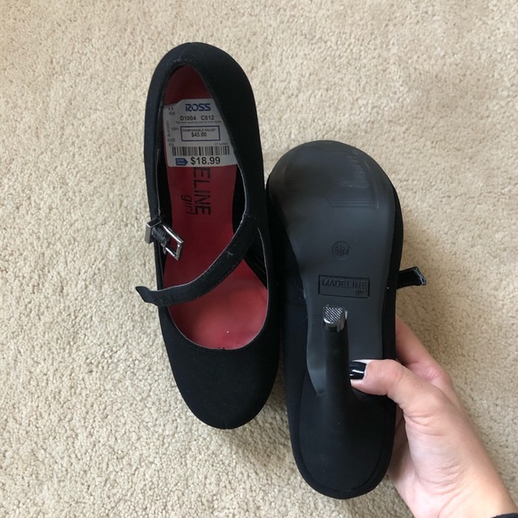 Black Heels - Picture 4 of 4